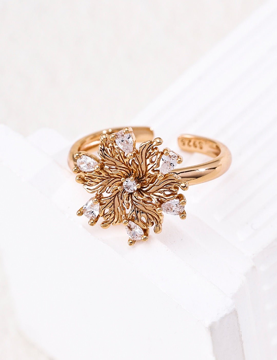 925 Sterling Silver Flower Ring | Adjustable Open Band with Cubic Zirconia | Vintage Gold 6-Petal Lily Promise Ring for Women | Vintage Baroque Pearl & Gold Plated Sterling Silver Jewelry | sweetsaga Jewelry Store