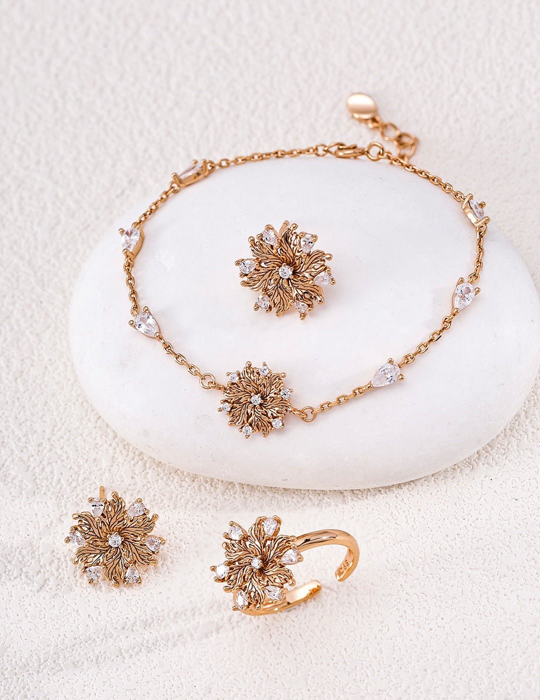 925 Sterling Silver Flower Charm Bracelet with Cubic Zirconia | Adjustable 16+3cm Vintage Gold Lily Bracelet | Meaningful Stackable Jewelry for Women | Vintage Baroque Pearl & Gold Plated Sterling Silver Jewelry | sweetsaga Jewelry Store