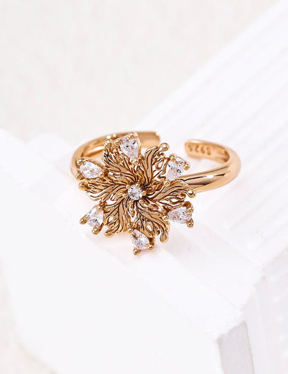 925 Sterling Silver Flower Ring | Adjustable Open Band with Cubic Zirconia | Vintage Gold 6-Petal Lily Promise Ring for Women | Vintage Baroque Pearl & Gold Plated Sterling Silver Jewelry | sweetsaga Jewelry Store