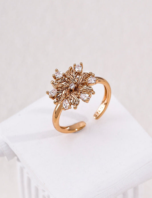 925 Sterling Silver Flower Ring | Adjustable Open Band with Cubic Zirconia | Vintage Gold 6-Petal Lily Promise Ring for Women | Vintage Baroque Pearl & Gold Plated Sterling Silver Jewelry | sweetsaga Jewelry Store