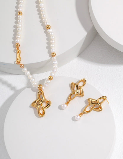 Modern S925 Silver Chinese Knot Pearl Necklace | Geometric Interlocking Pendant 货号：YD0047 | Vintage Baroque Pearl & Gold Plated Sterling Silver Jewelry | sweetsaga Jewelry Store