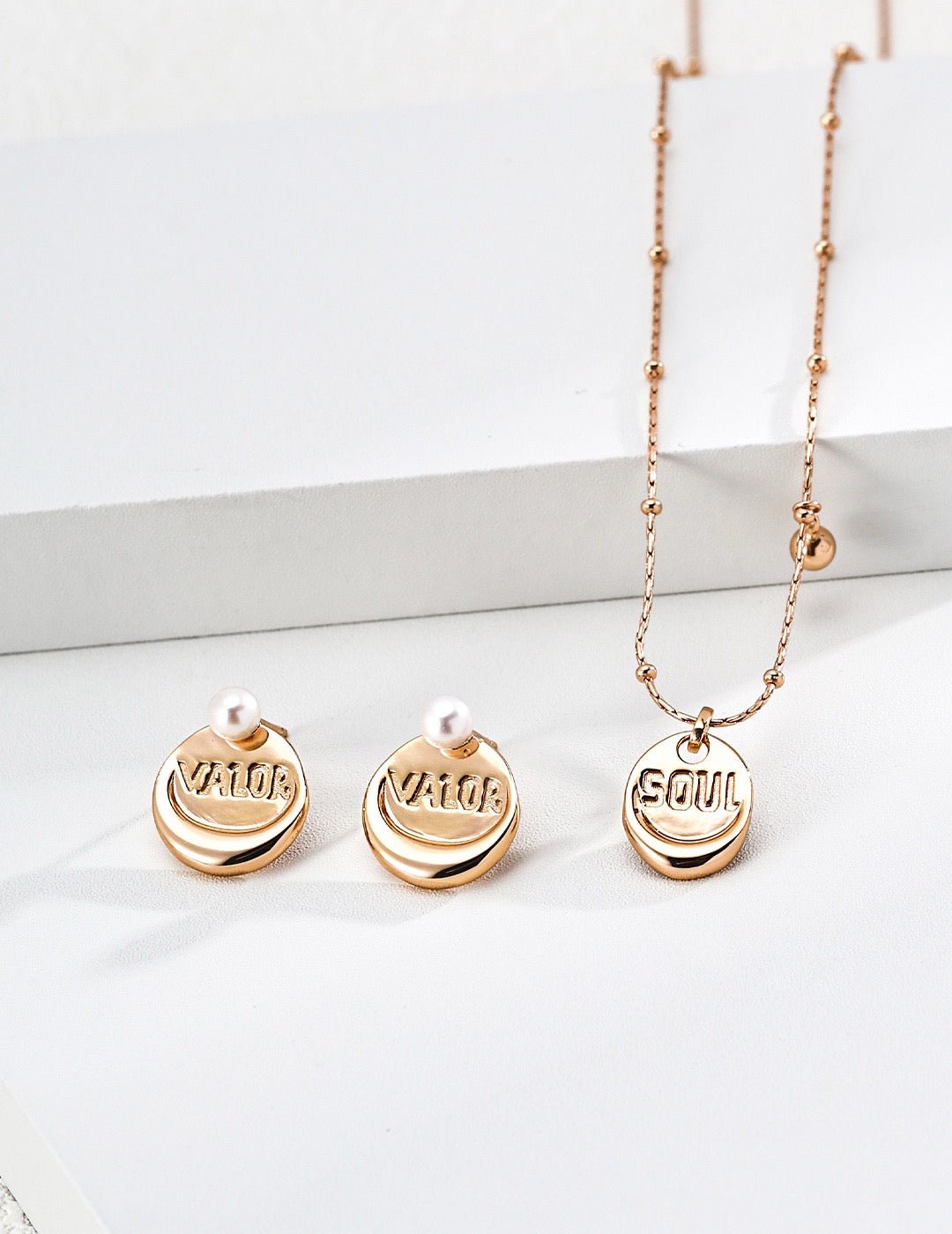 S925 Sterling Silver "Soul" Pendant Necklace — Vintage Gold & Platinum | D0771 | Vintage Baroque Pearl & Gold Plated Sterling Silver Jewelry | sweetsaga Jewelry Store